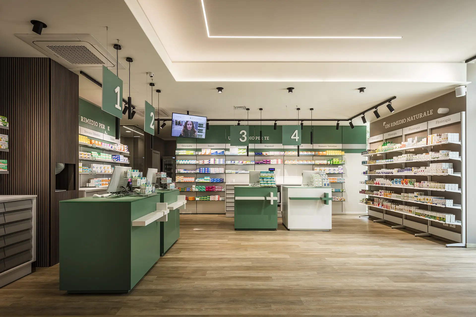 Realizzazioni Th.Kohl - Farmacia Stadio Bergamo BG - 01