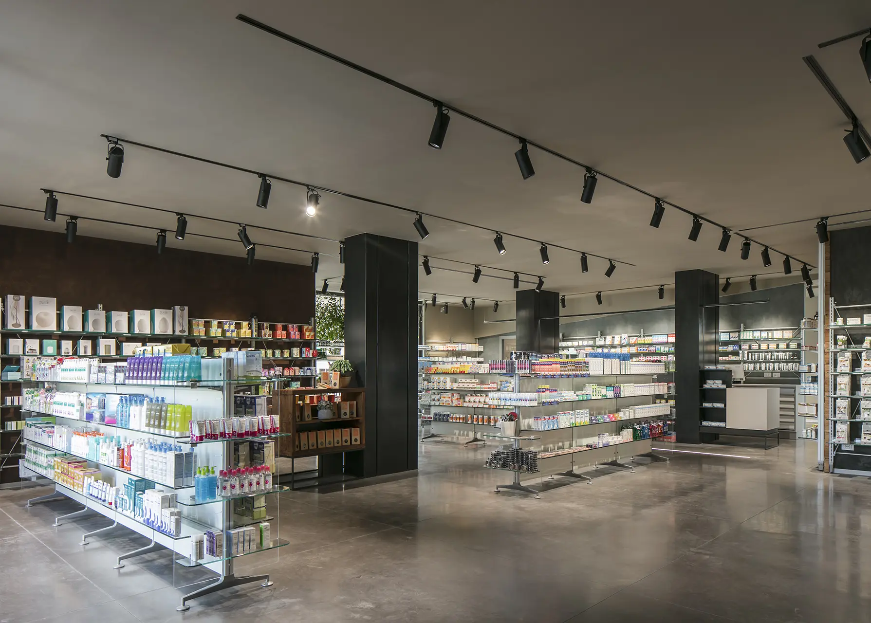 Realizzazioni Th.Kohl - Farmacia All'Angelo Fontaniva PD - gallery 02