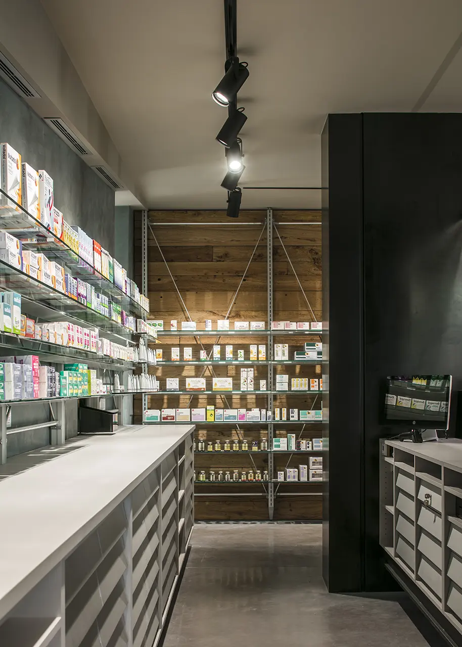 Realizzazioni Th.Kohl - Farmacia All'Angelo Fontaniva PD - gallery 03