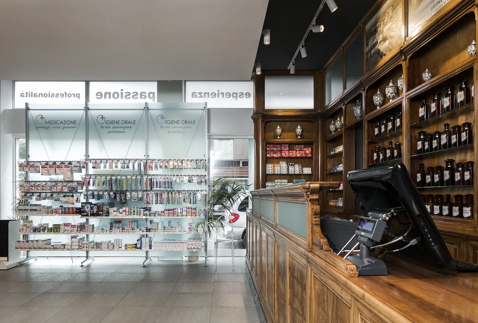 Realizzazioni Th.Kohl - Farmacia Ariis Unide UD - gallery 01