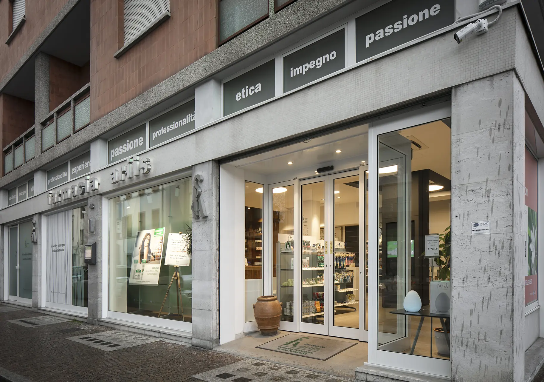 Realizzazioni Th.Kohl - Farmacia Ariis Unide UD - gallery 07