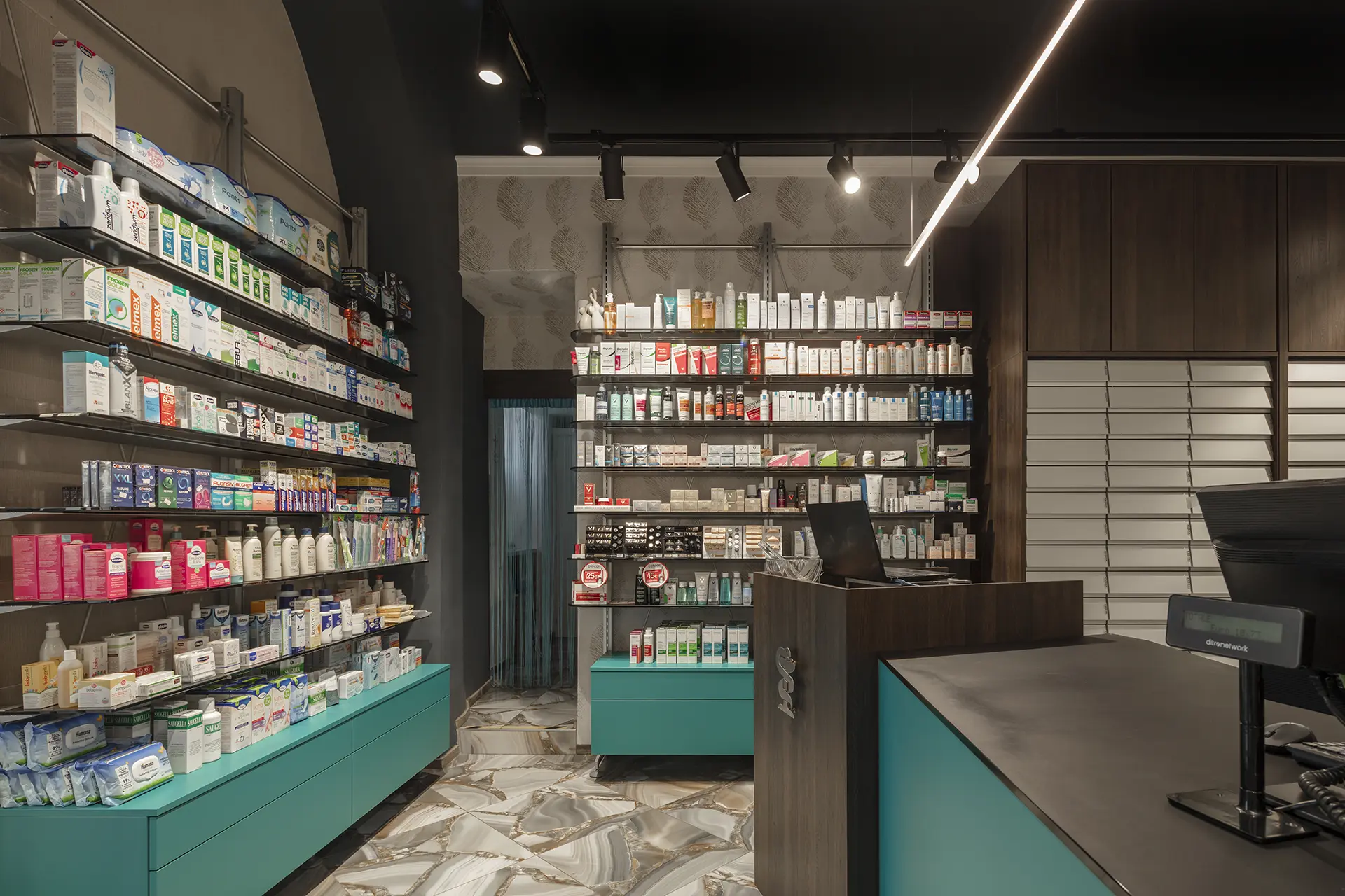 Realizzazioni Th.Kohl - Farmacia Carlucci Melfi PZ - gallery 01