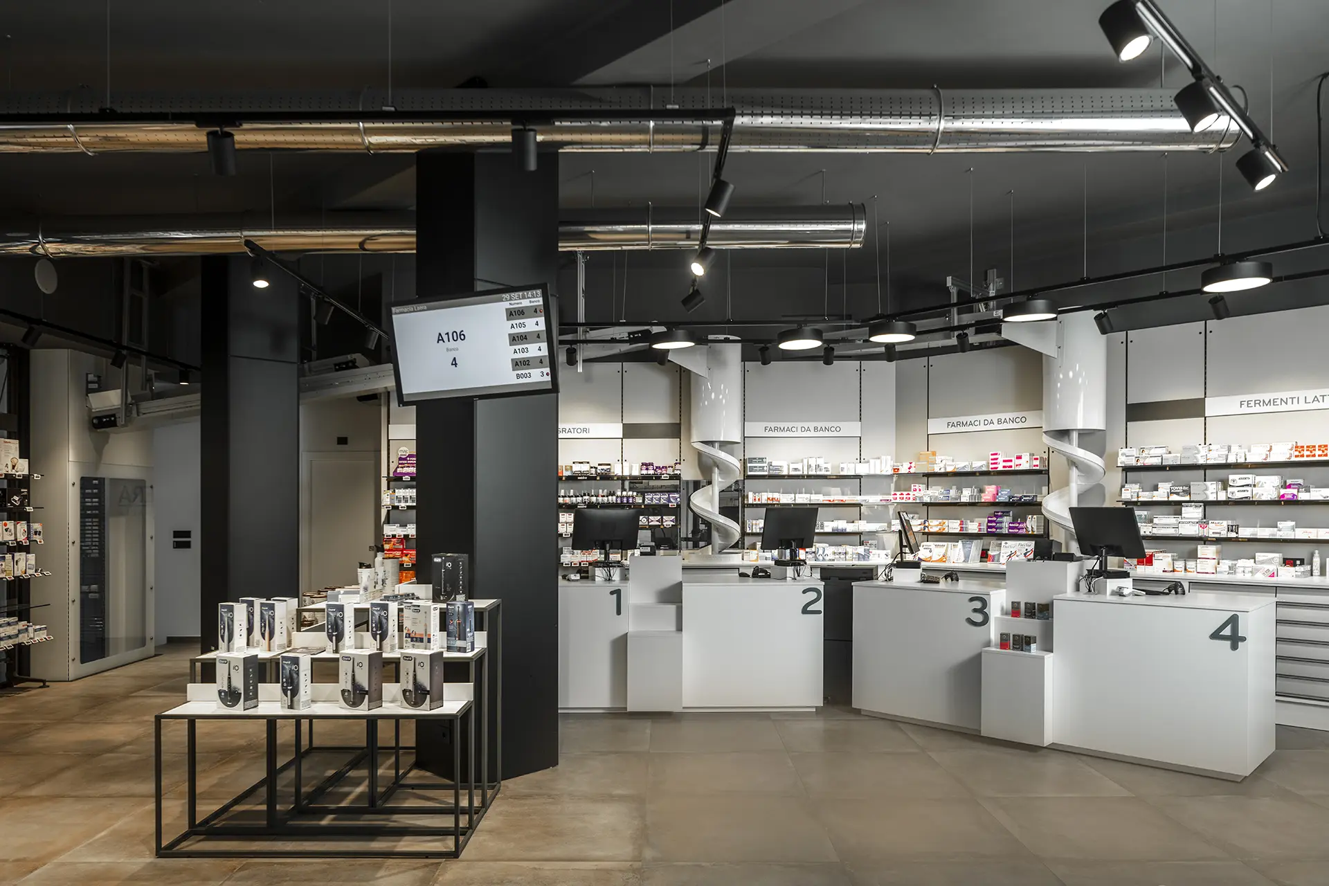 Realizzazioni Th.Kohl - Farmacia Colucci - Putignano BA - gallery 01