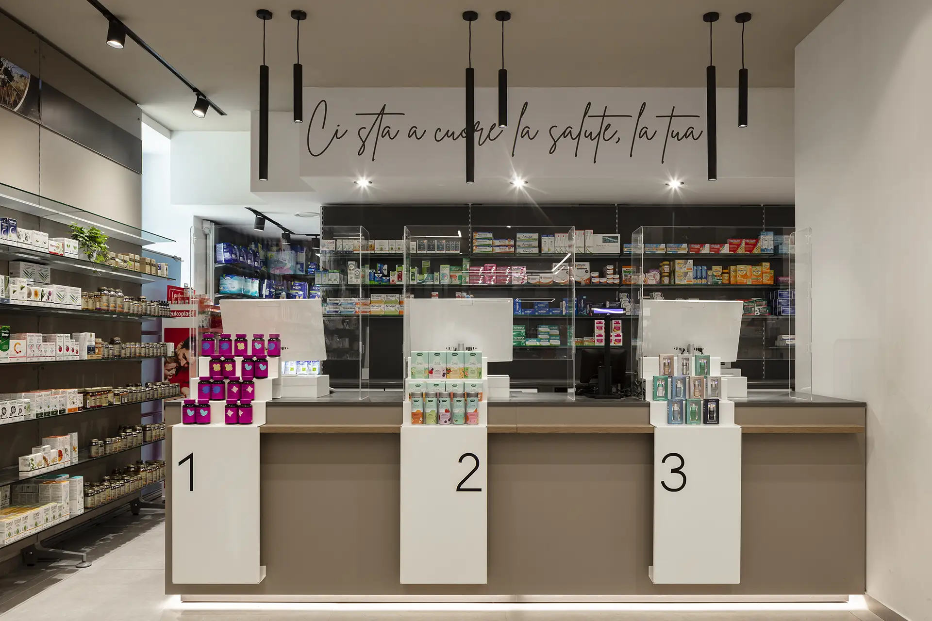 Realizzazioni Th.Kohl - Farmacia Comunale n°1 - Cascina 01
