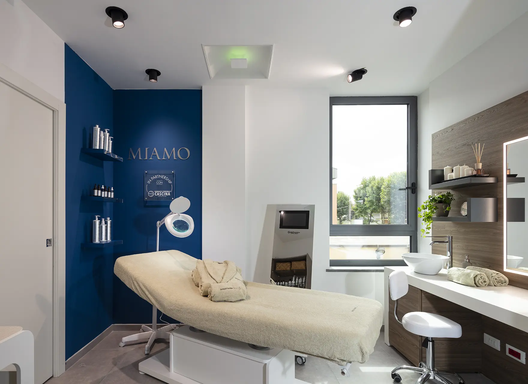 Realizzazioni Th.Kohl - Farmacia Comunale n°1 - Cascina - gallery 11
