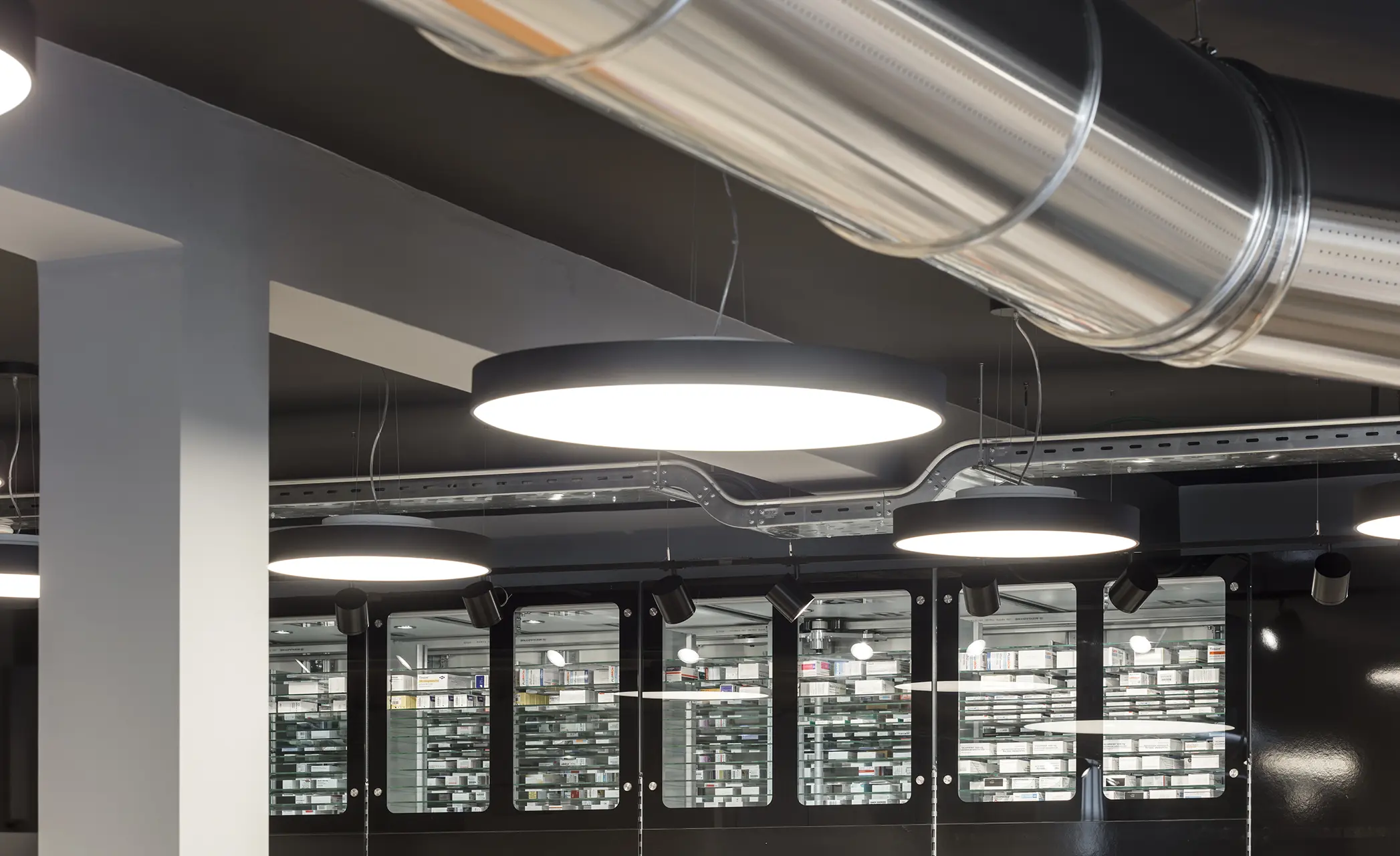 Realizzazioni Th.Kohl - Farmacia De Marco Bari BA - gallery 05