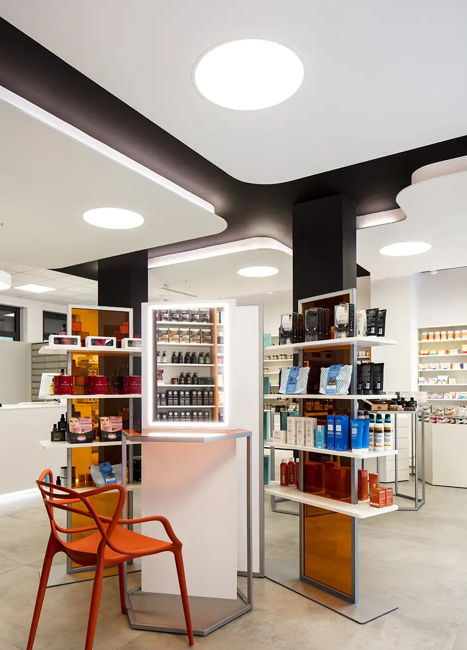 Realizzazioni Th.Kohl - Farmacia Filippi Erba CO - gallery 05