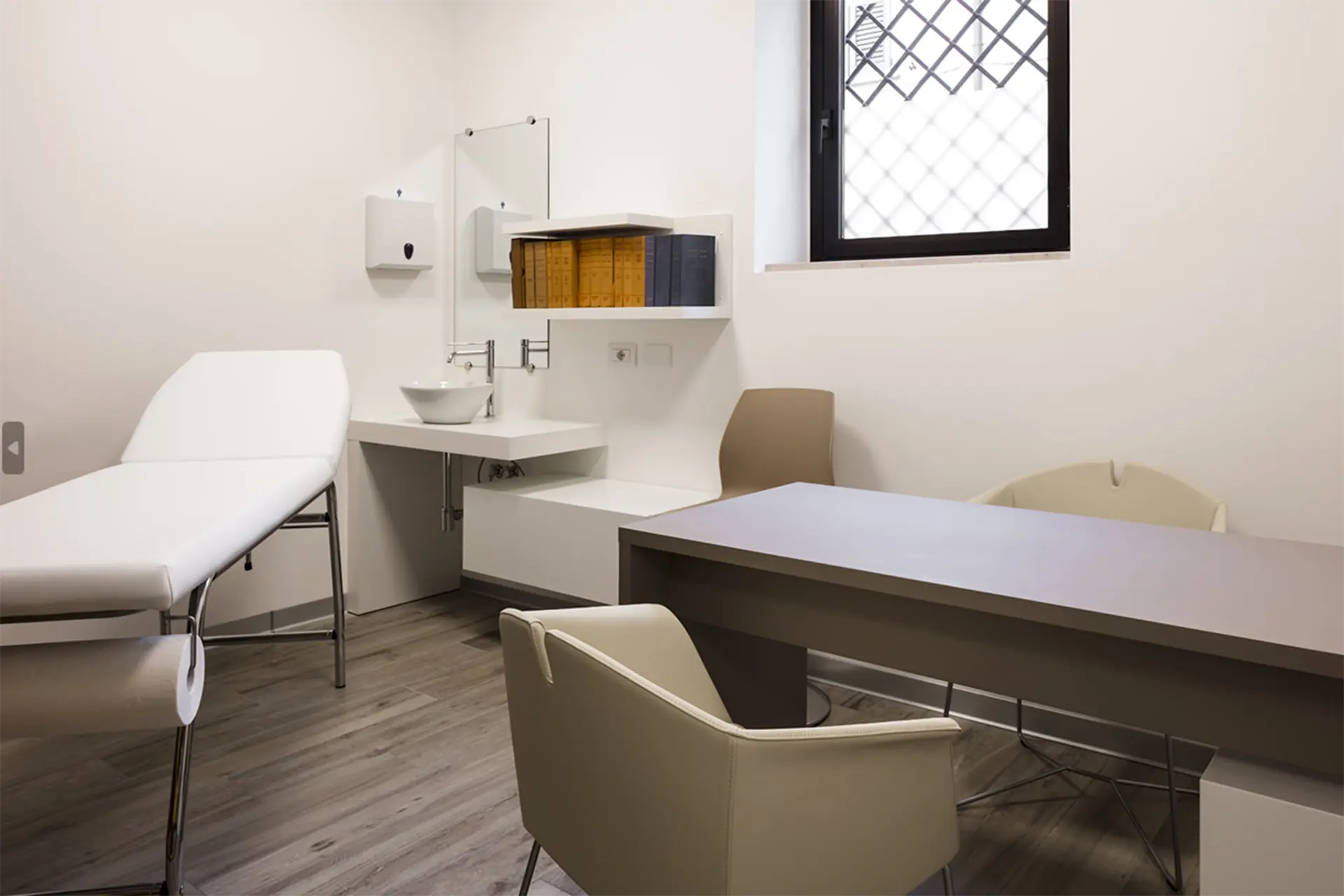 Cabine servizi 12 progettazione e installazione aree carbine servizi per farmacie - th.kohl 12