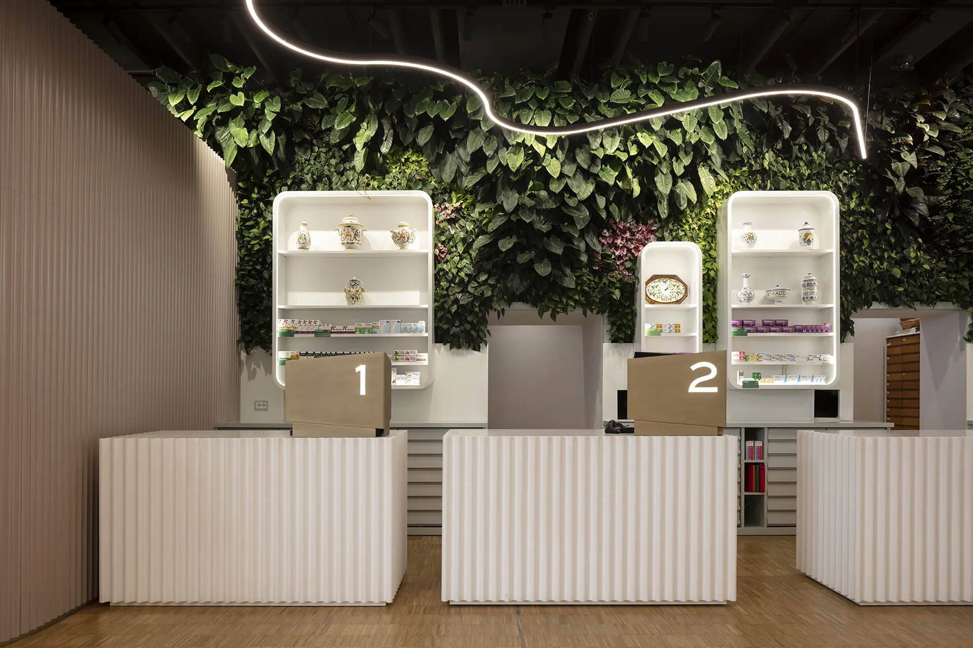 progettazione e installazione banchi per farmacia - th.kohl 19