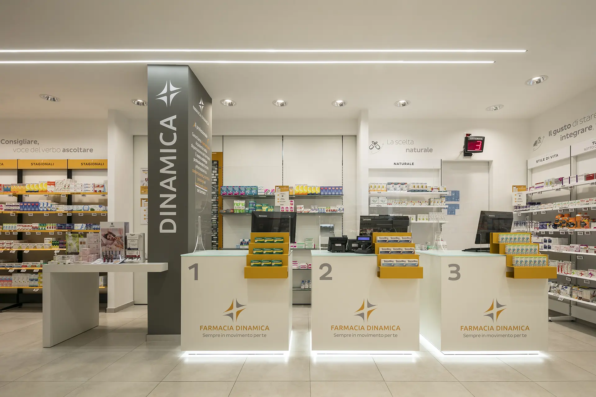 progettazione e installazione banchi per farmacia - th.kohl 22