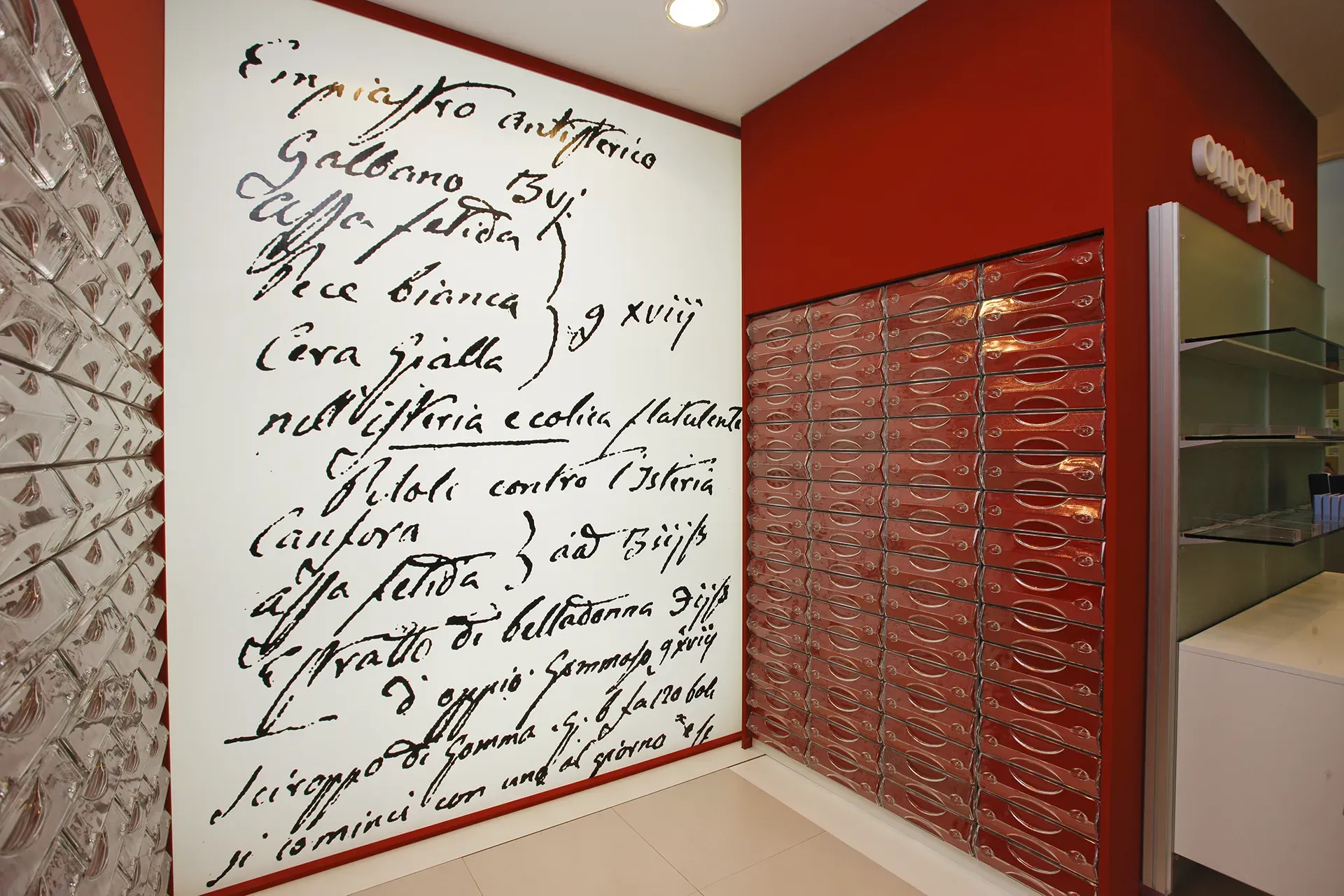 progettazione e installazione cassettiere per farmacie - th.kohl 07