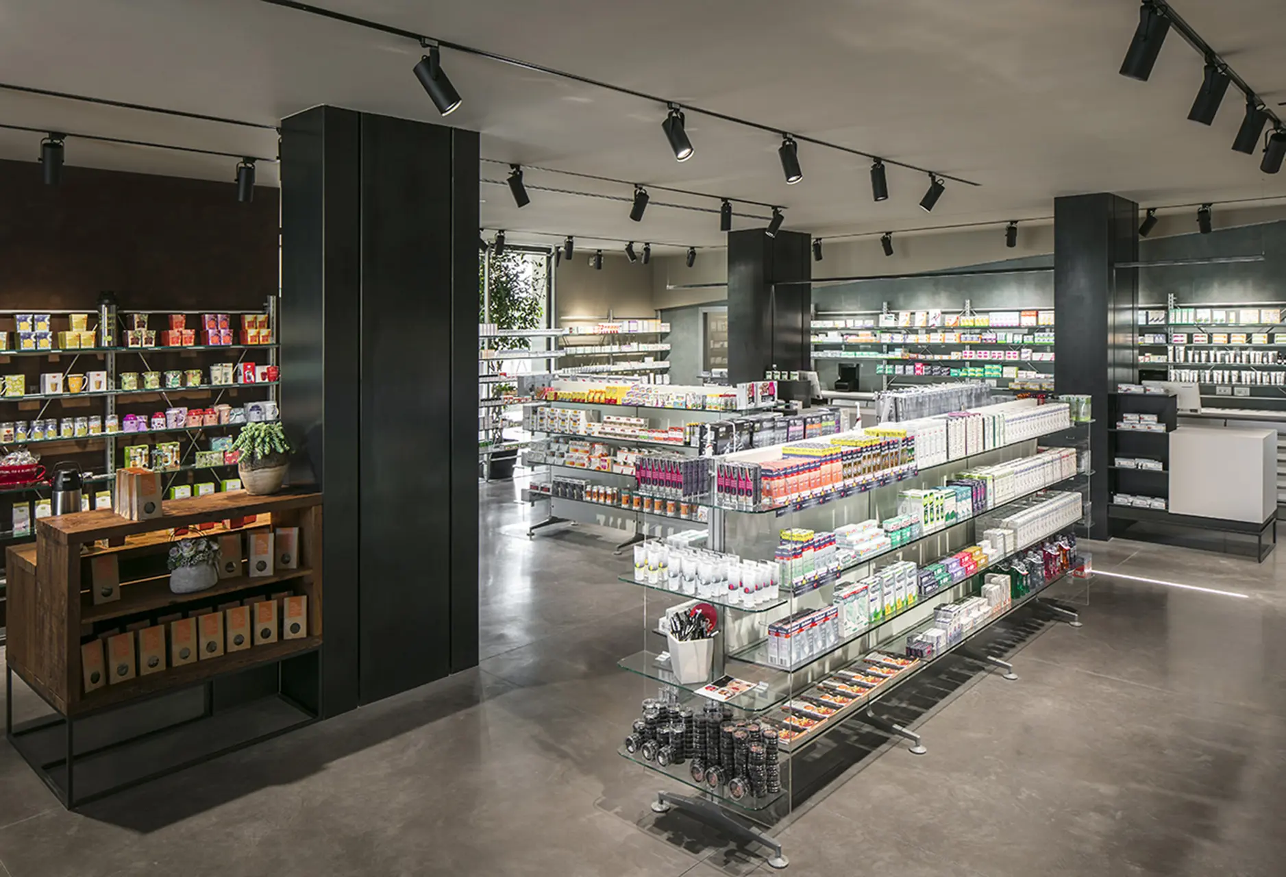 Gondole e tavoli expo 8 progettazione e installazione tavoli expo per farmacie - th.kohl 08