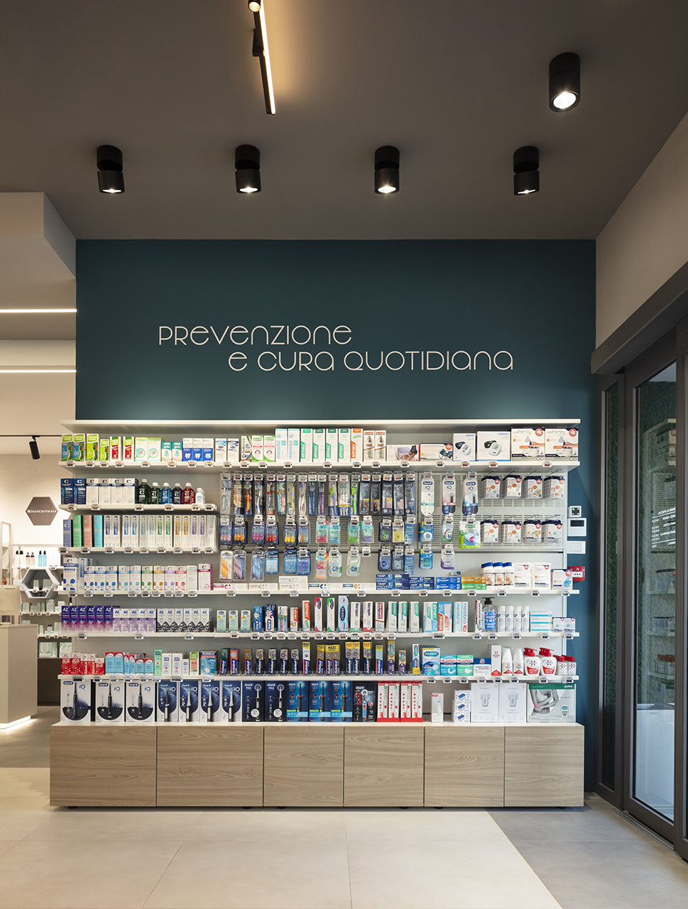 realizzazioni Th.Kohl - Farmacia Regoli Altopascio LU - gallery 11