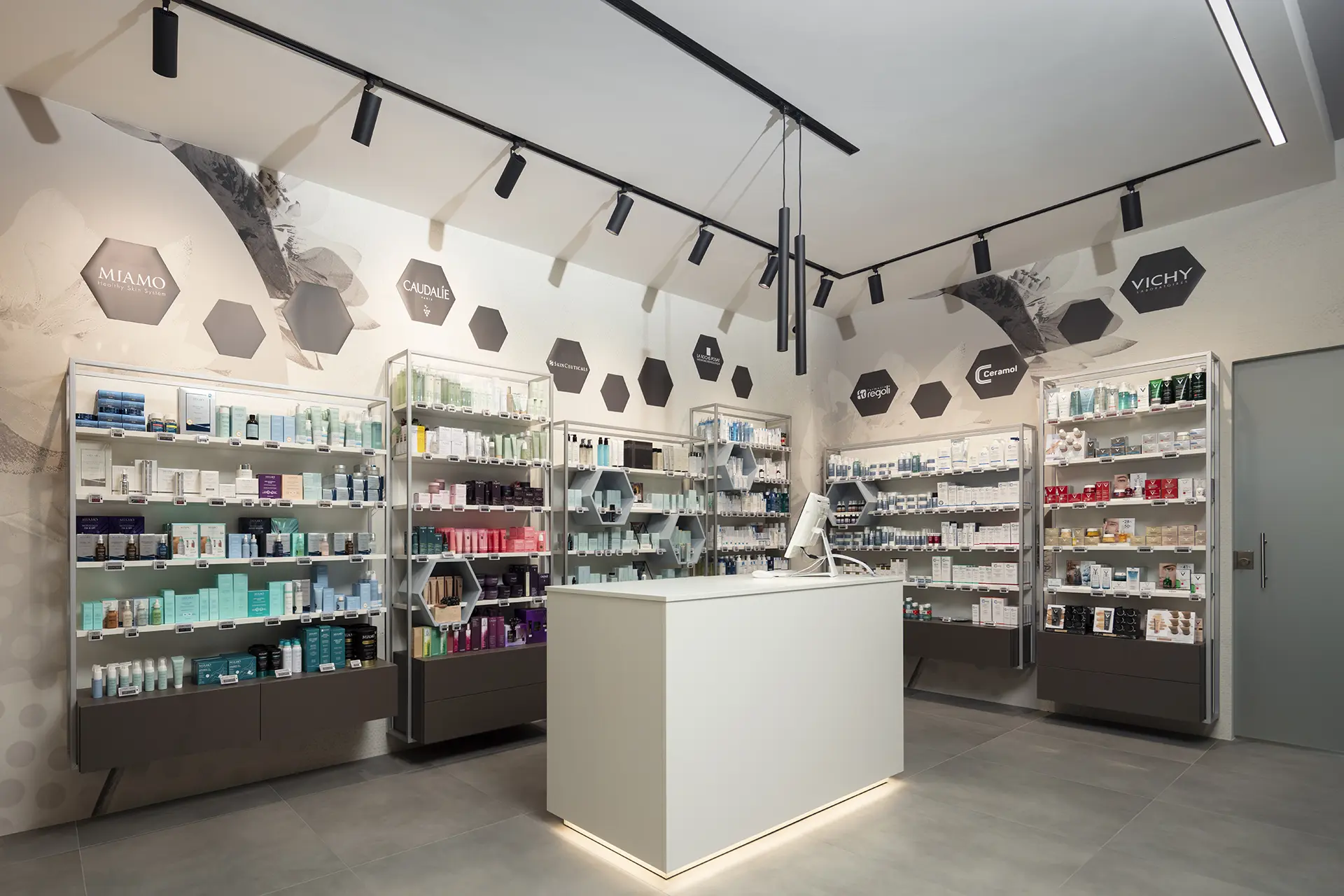 realizzazioni Th.Kohl - Farmacia Regoli Altopascio LU - gallery 12