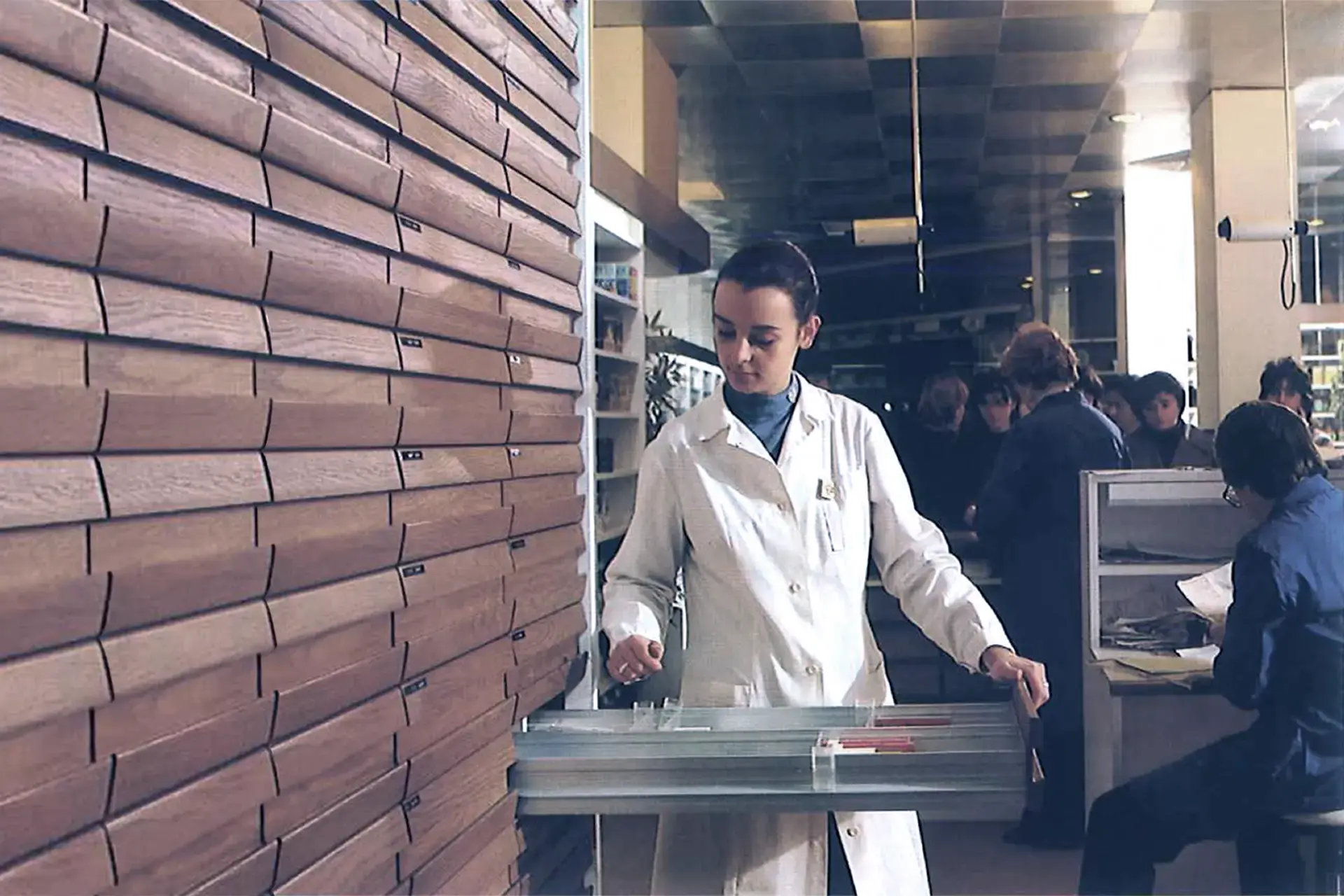 Th.Kohl-storia-cassettiere-per-farmacia-storiche