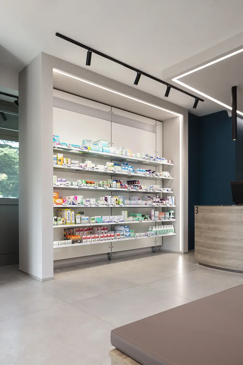 Realizzazioni Th.Kohl Farmacia Cooperativa Comunale Sasso Marconi BO gallery 10