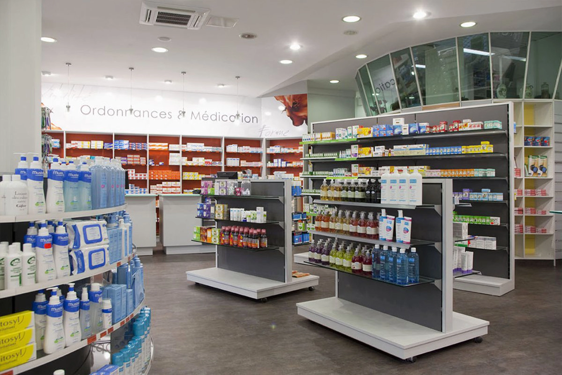 Réalisation Th.Kohl - Pharmacie Franc - gallery 01
