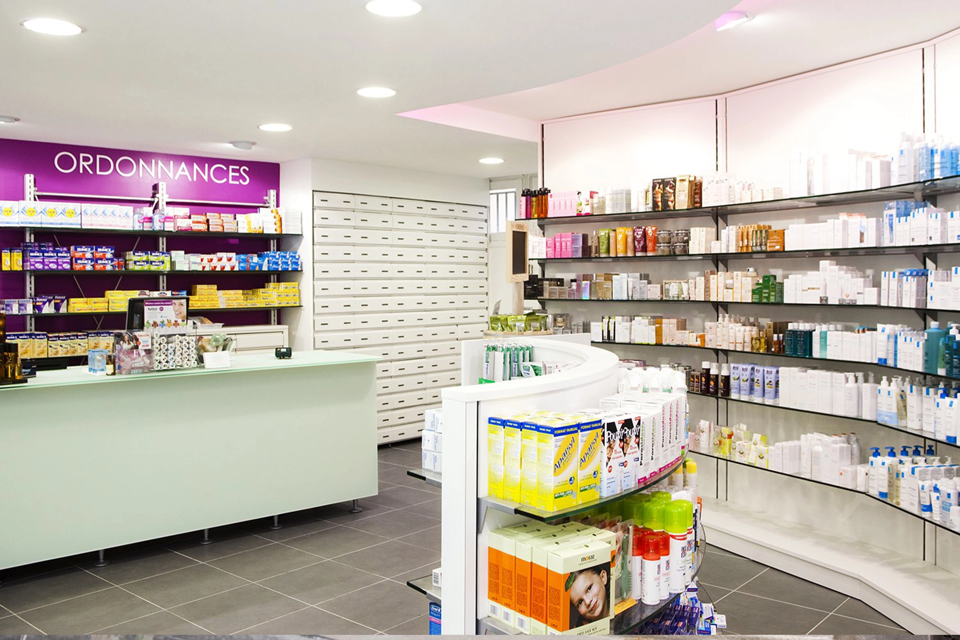 Réalisation Th.Kohl - Pharmacie de Chézy - gallery 01