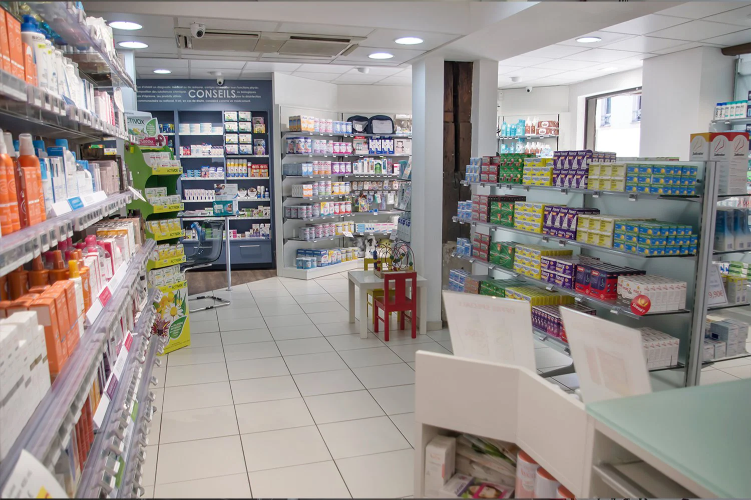 Pharmacie de L’Arche 5 Réalisation Th.Kohl - Pharmacie de L’Arche - gallery 06