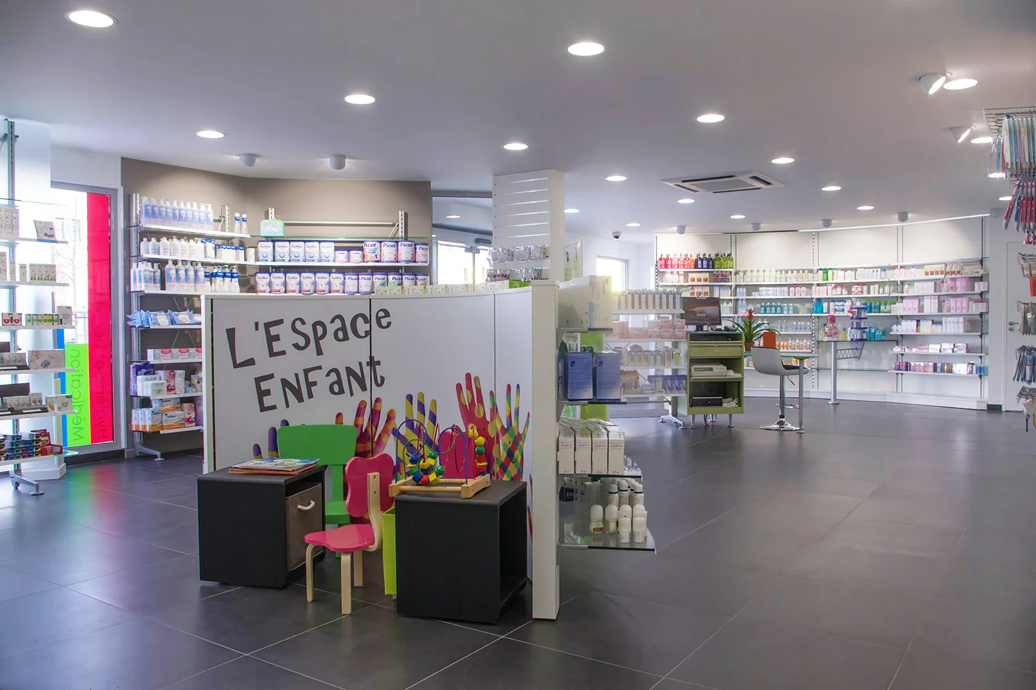 Réalisation Th.Kohl - Pharmacie des Ecoles - gallery 05