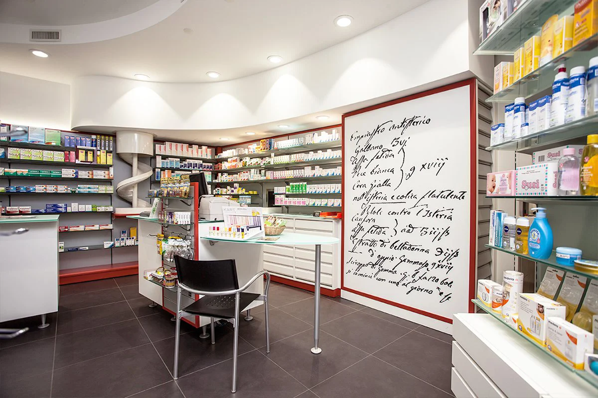 Pharmacie du Grand Saconnex 1 Réalisation Th.Kohl - Pharmacie du Grand Saconnex - gallery 01