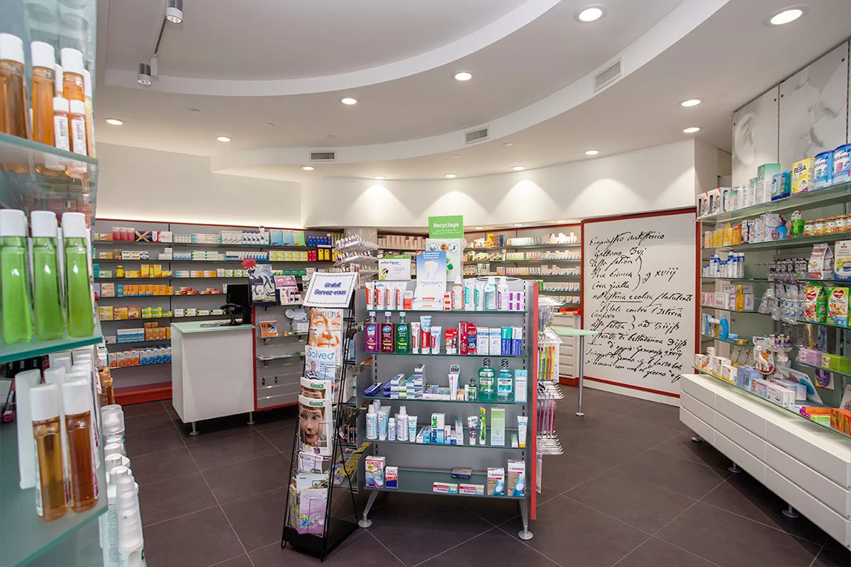 Pharmacie du Grand Saconnex 4 Réalisation Th.Kohl - Pharmacie du Grand Saconnex - gallery 04
