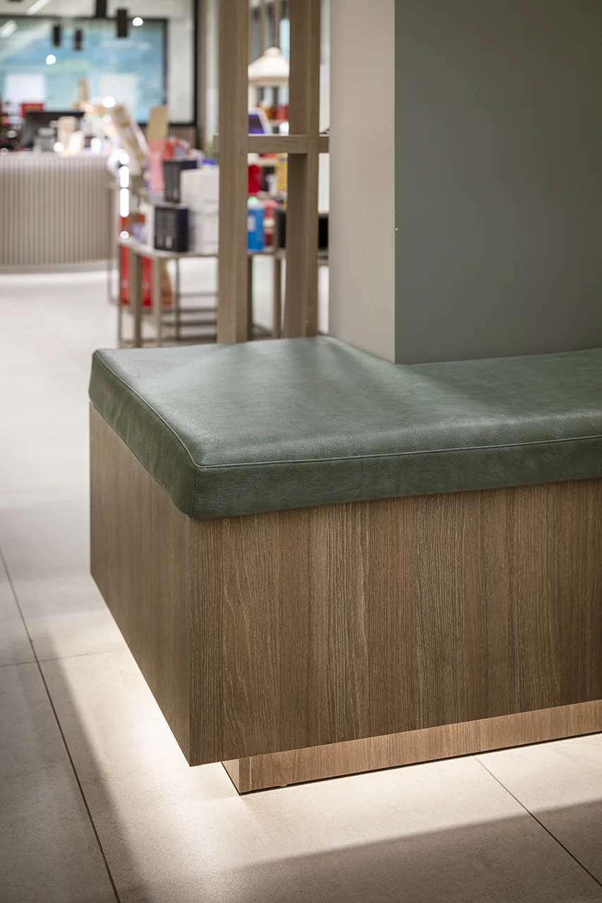 Realizzazioni Th.Kohl Farmacia Petrone NA - gallery 04