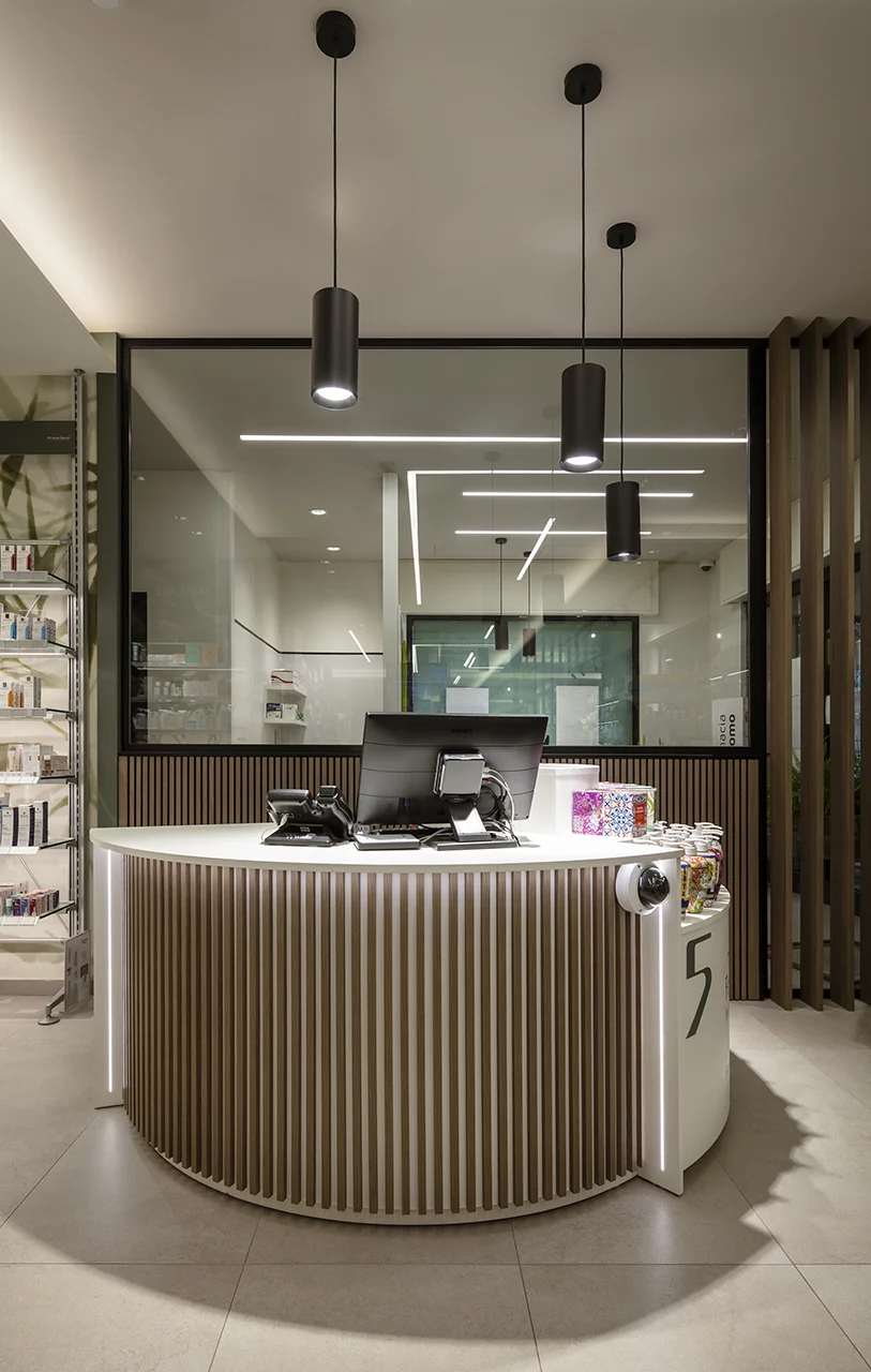 Realizzazioni Th.Kohl Farmacia Petrone NA - gallery 08