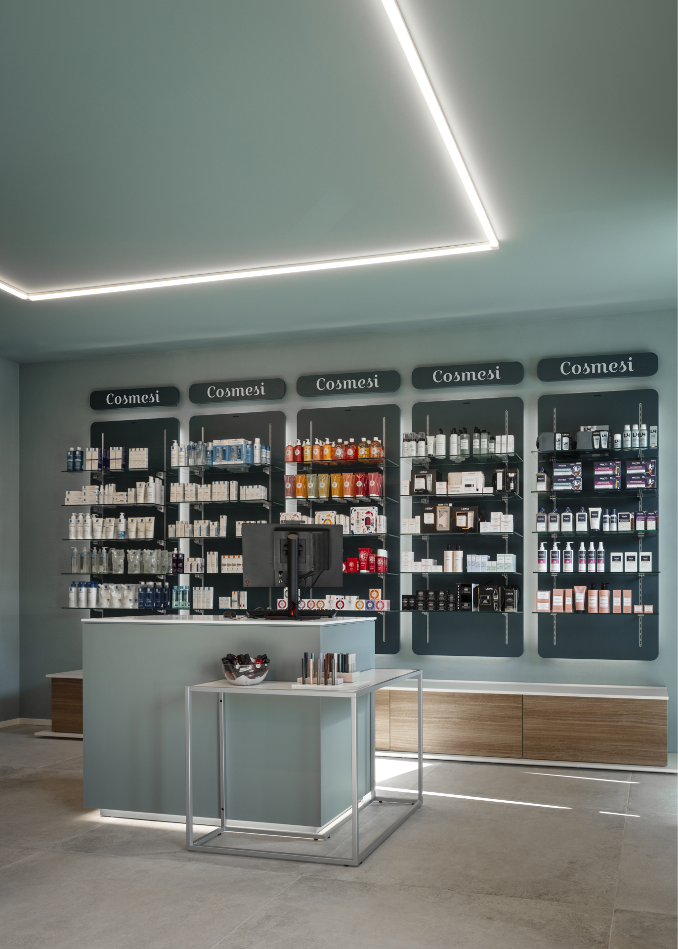 Realizzazioni Th.Kohl Farmacia Alla Concezione VI 