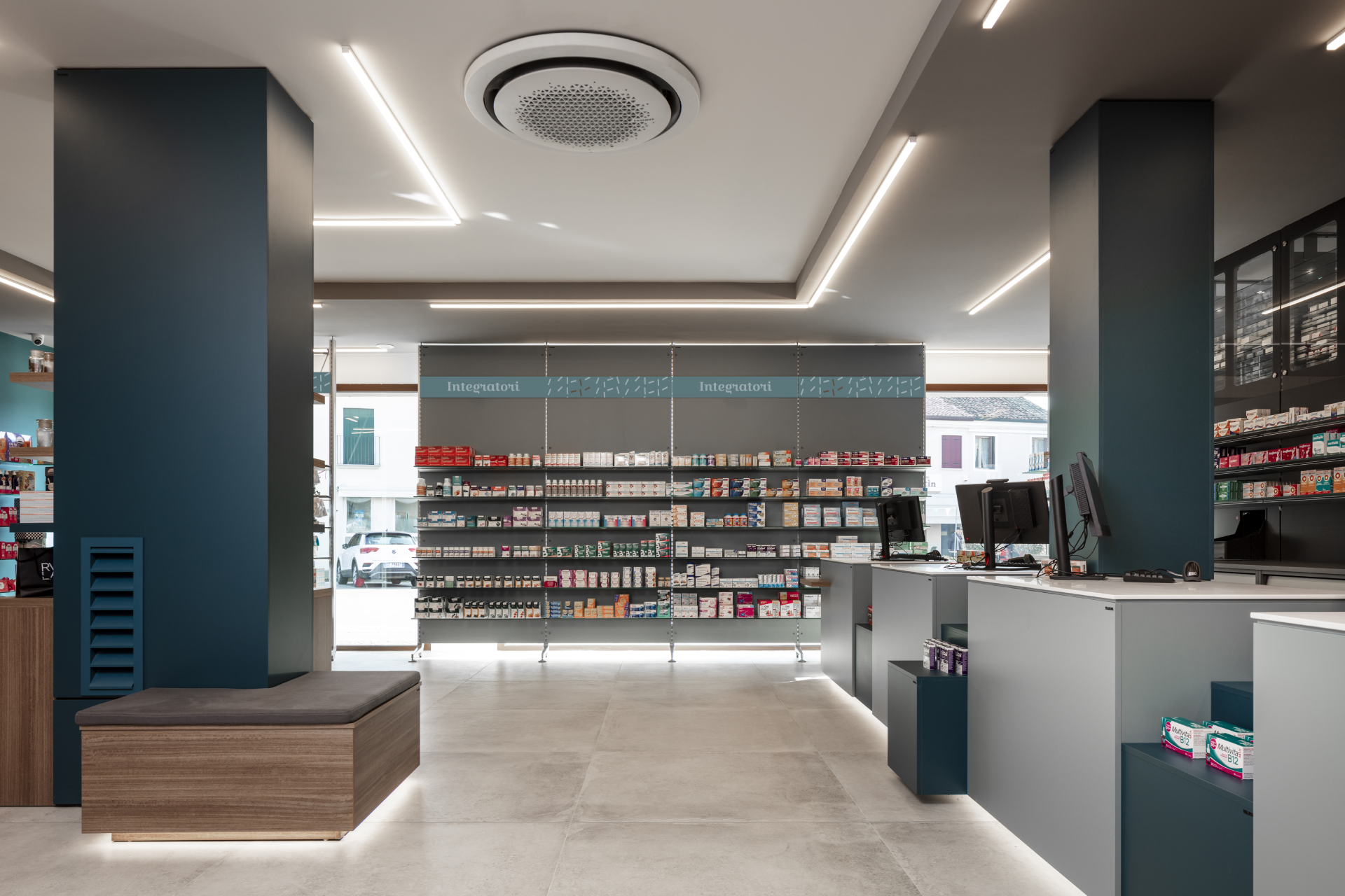 Realizzazioni Th.Kohl Farmacia Alla Concezione VI 