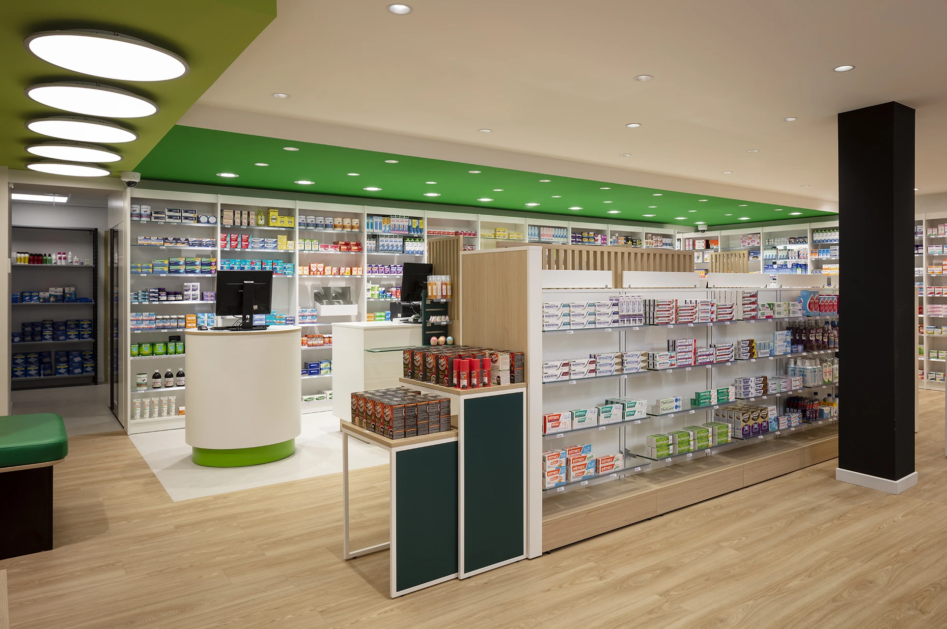 Pharmacie Ollioulaise Francia - Realizzazione ThKohl - 10