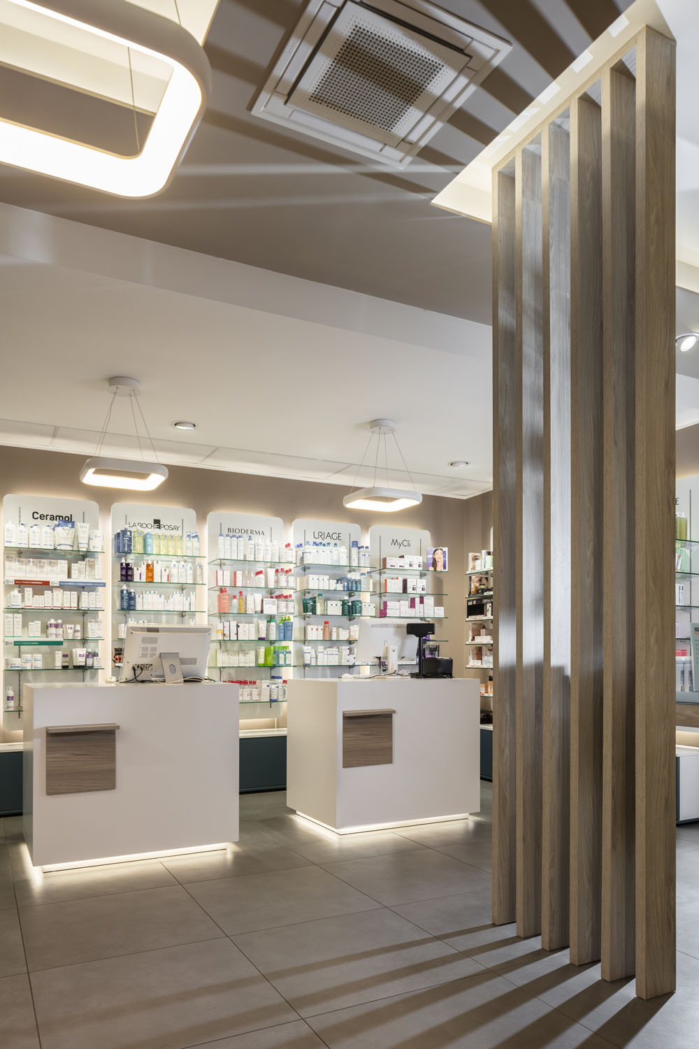 Farmacia Capezzuto 9 Realizzazione Farmacia Capezzuto - Bari - Th.Kohl - gallery 9