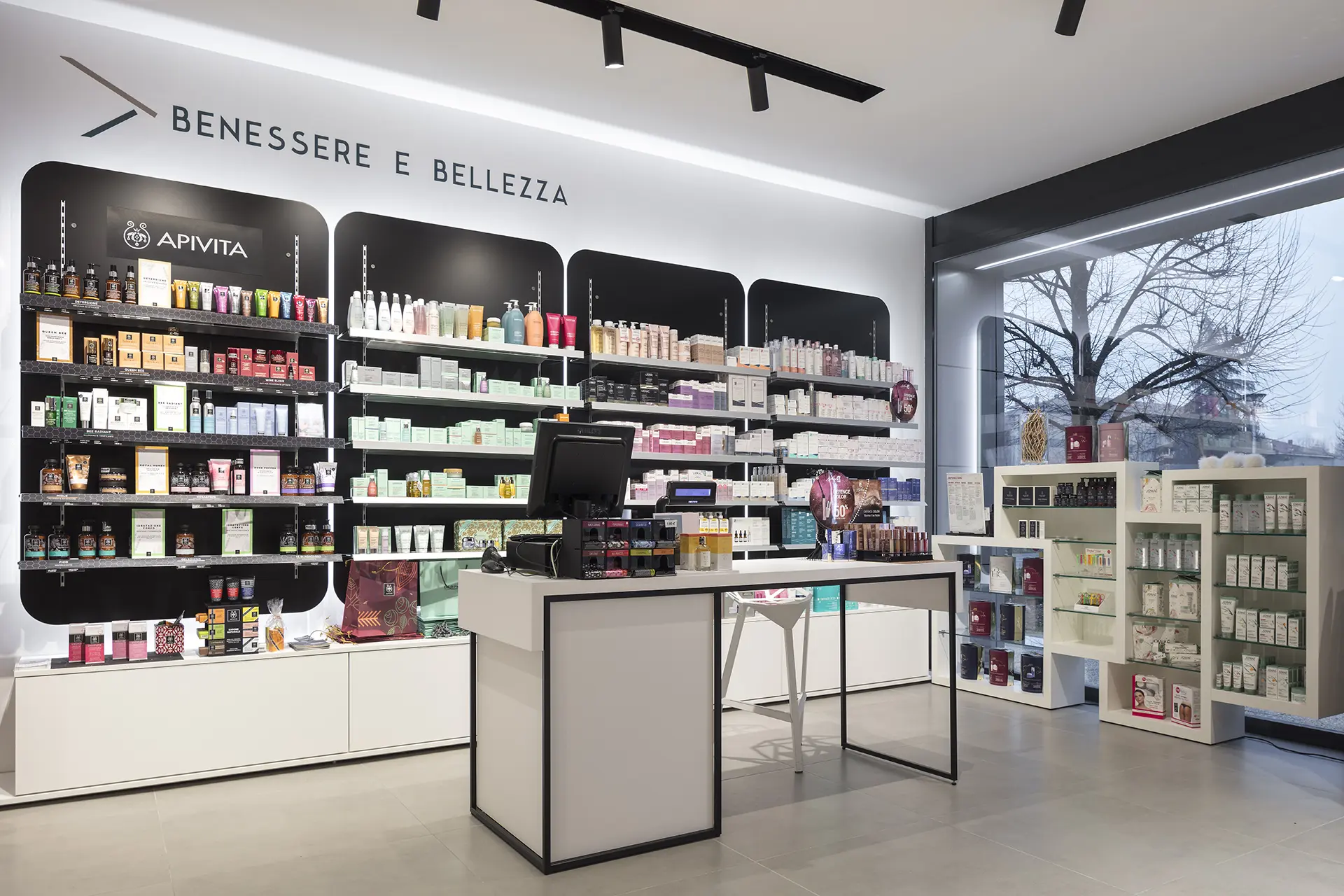 premio Innovation & Research Award per ikonic thkohl